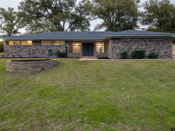 832 Loftin St, Tyler, TX 75701