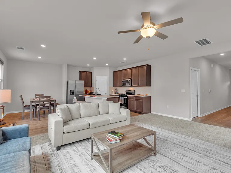 6401 Night Chinook Dr #1 — Photo 9