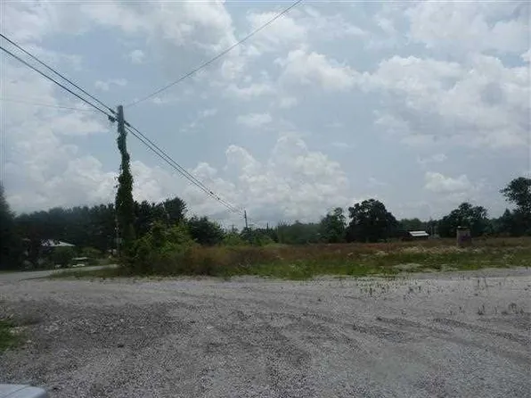 285 State Rte, Pikeville, TN 37367