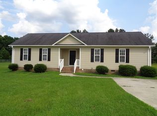 222 Clearwater Dr, Smithfield, NC 27577