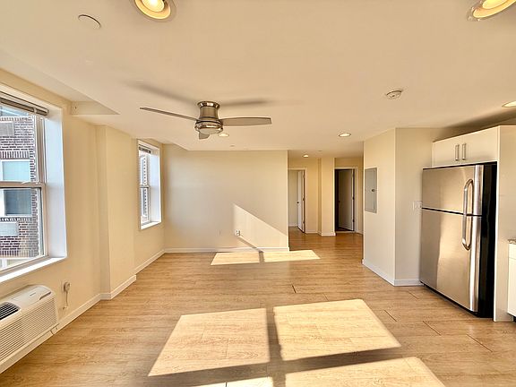 5th image of 241-55 S 49th St #715