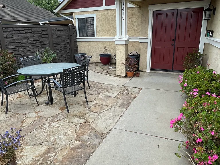 Front Entryway