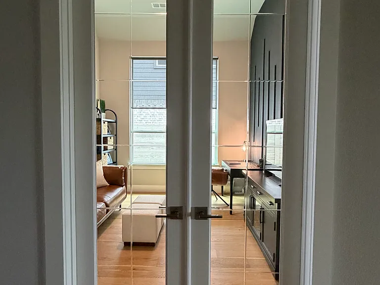 1712 Friendship Ln — Photo 12