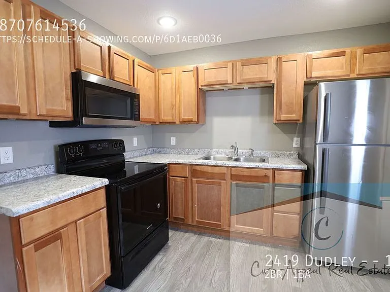 2419 Dudley St #14 — Photo 4
