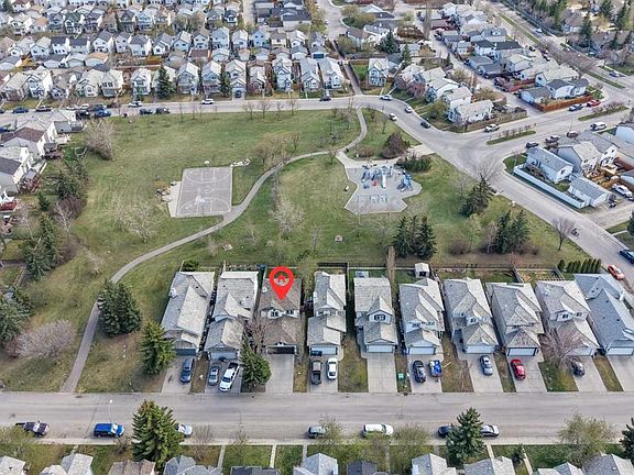 3rd image of 31 N Mount Aberdeen Grv SE