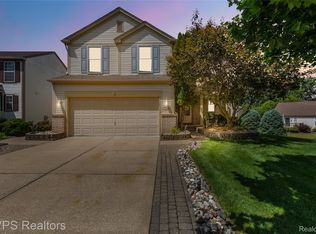 1649 Marshbank Dr, Pontiac, MI
