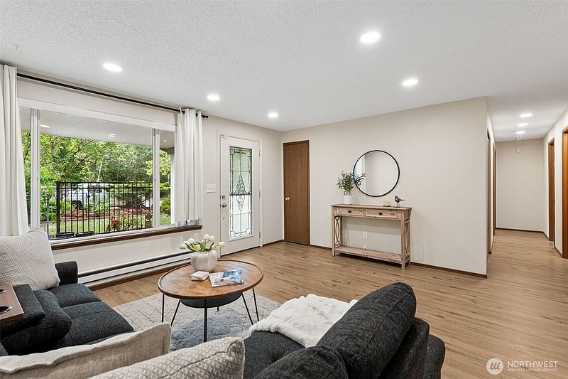 5th image of 501 125th Street S