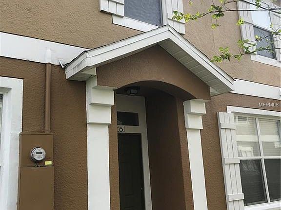 2nd image of 2051 Estancia Cir