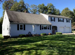 15 Greenleaf Dr, Hampden, MA 01036