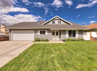 21069 Kingscrest Dr, Santa Clarita, CA 91350