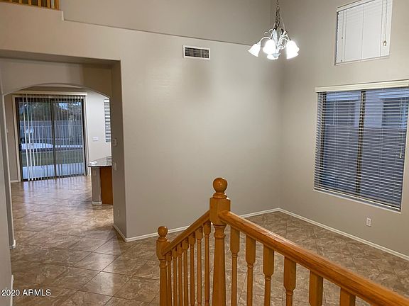 4th image of 2900 S Miller Dr