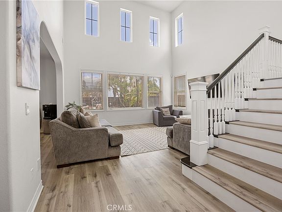 5th image of 1029 Straightaway Ct
