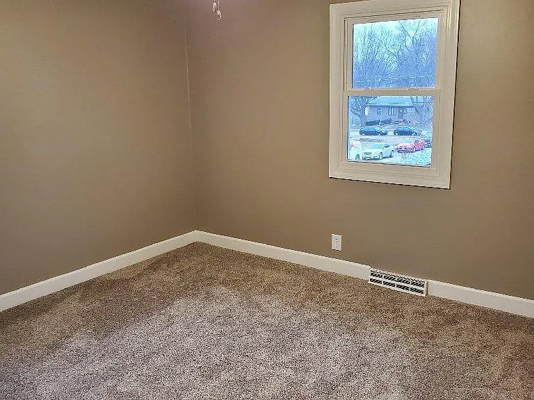 508 N Beadle St — Photo 25
