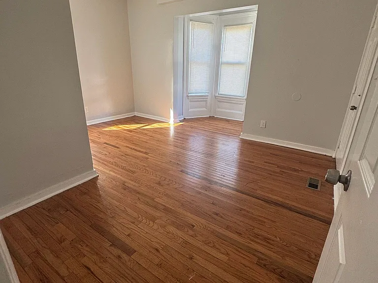 1120 Central Ave #1 — Photo 6