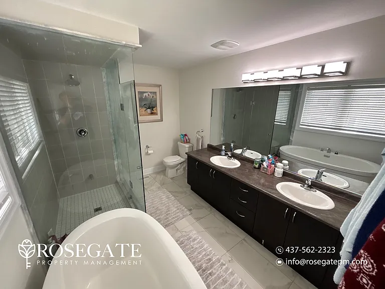 1011 Wickham Rd — Photo 13