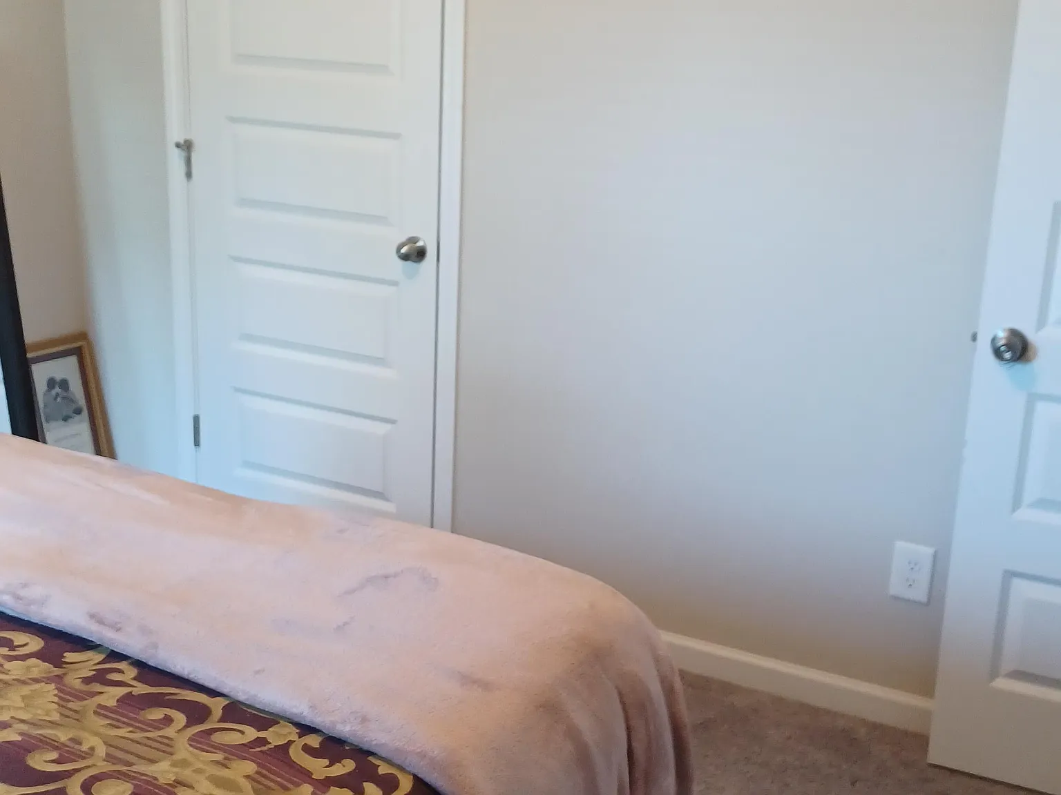 3 bed, 2.5 bath, 2527 sqft, $1,027 — Photo 2