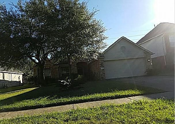 1st image of 17819 Scenic Oaks Dr