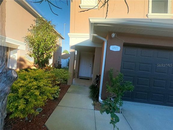 3rd image of 1811 Sommarie Way