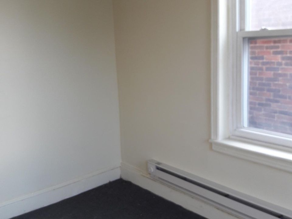 1st image of 634 E Allegheny Ave #1