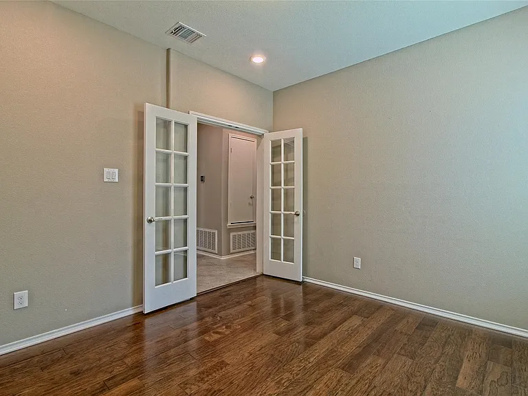 31443 Kingsway Rd — Photo 20