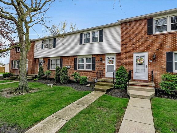 3rd image of 275 Wimbledon Ct