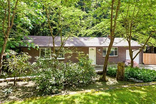 2nd image of 20915 NE 8th Pl
