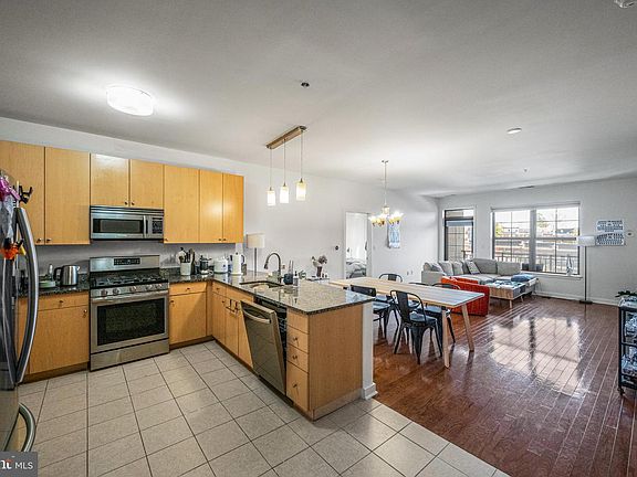 2nd image of 3201 Saint Paul St Unit 310