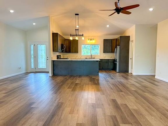 3rd image of 16-470 Orchidland Dr