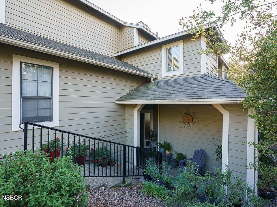 1st image of 718 Hillside Dr