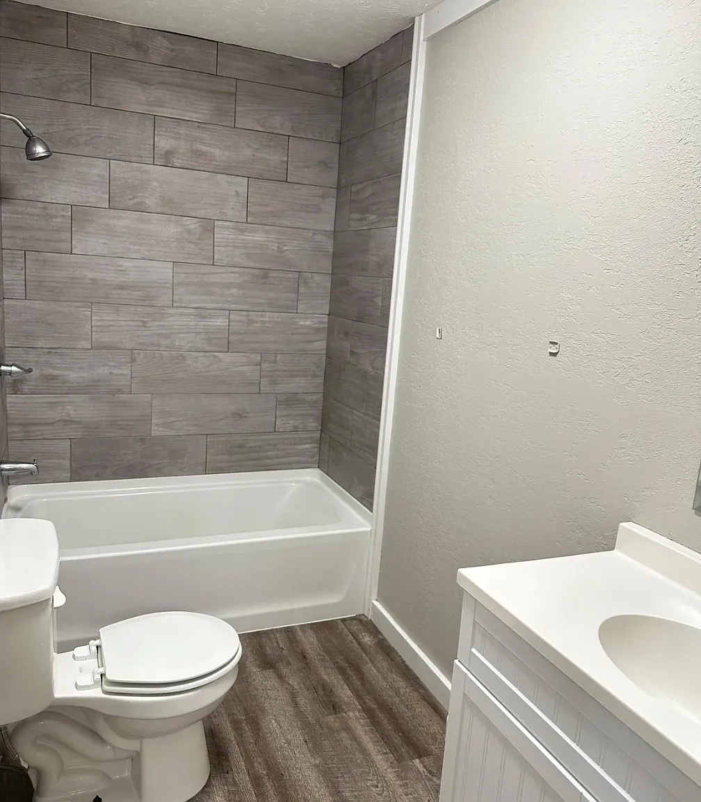 1501 Autumn Ave - 1 — Photo 3