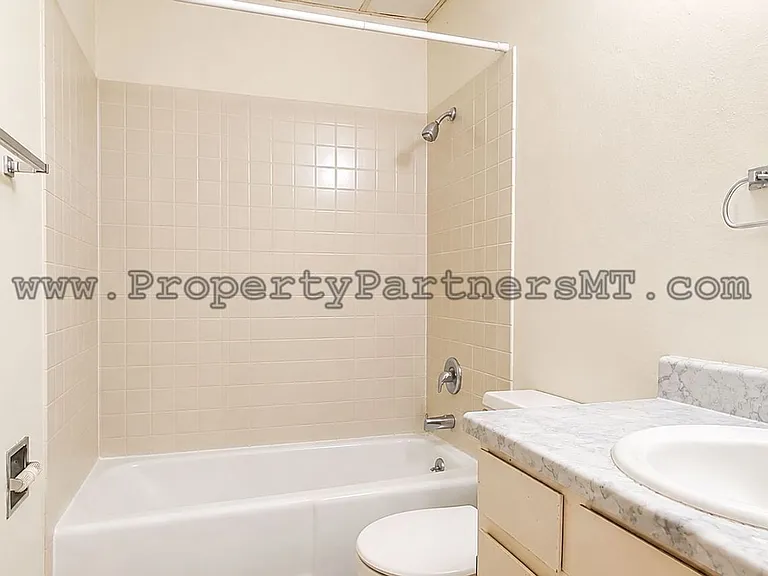 311 S 15th Ave — Photo 9