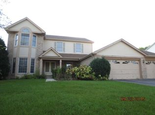 821 Southwick Dr, Algonquin, IL