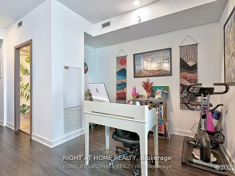19 Bathurst St #3309 — Photo 10