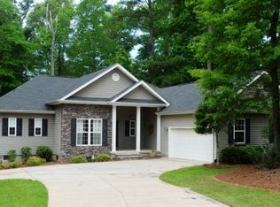 201 James Pl, Mc Cormick, SC 29835