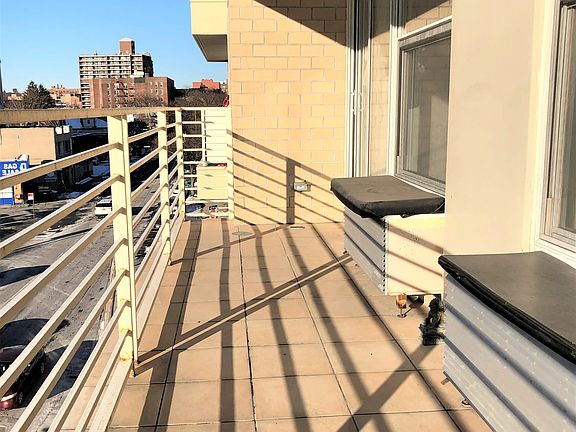 4th image of 81-15 Queens Blvd #4E