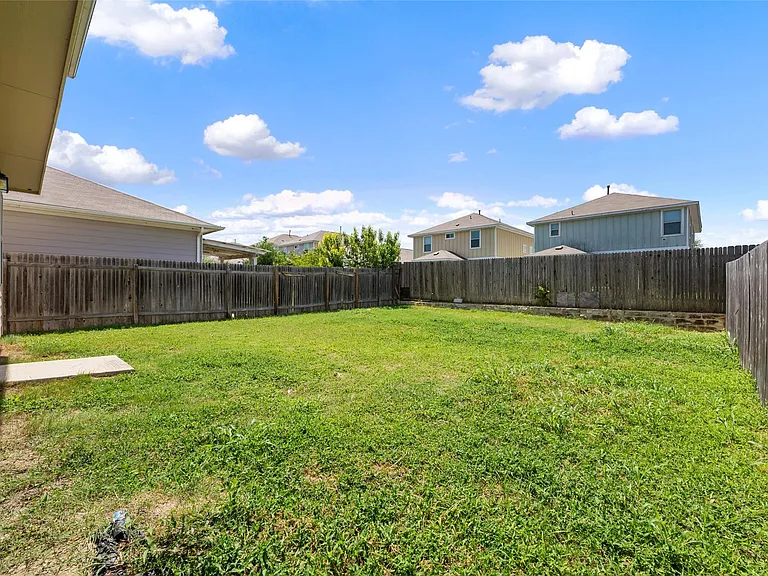 124 Guemal Rd — Photo 36