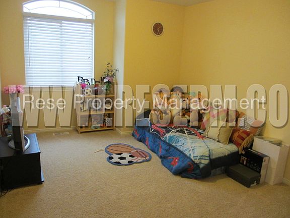 3rd image of 6699 S Early Dawn Dr