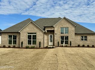 6 Miriam Cv, Jackson, TN 38305