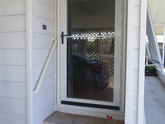 NEW ENTRY DOORS