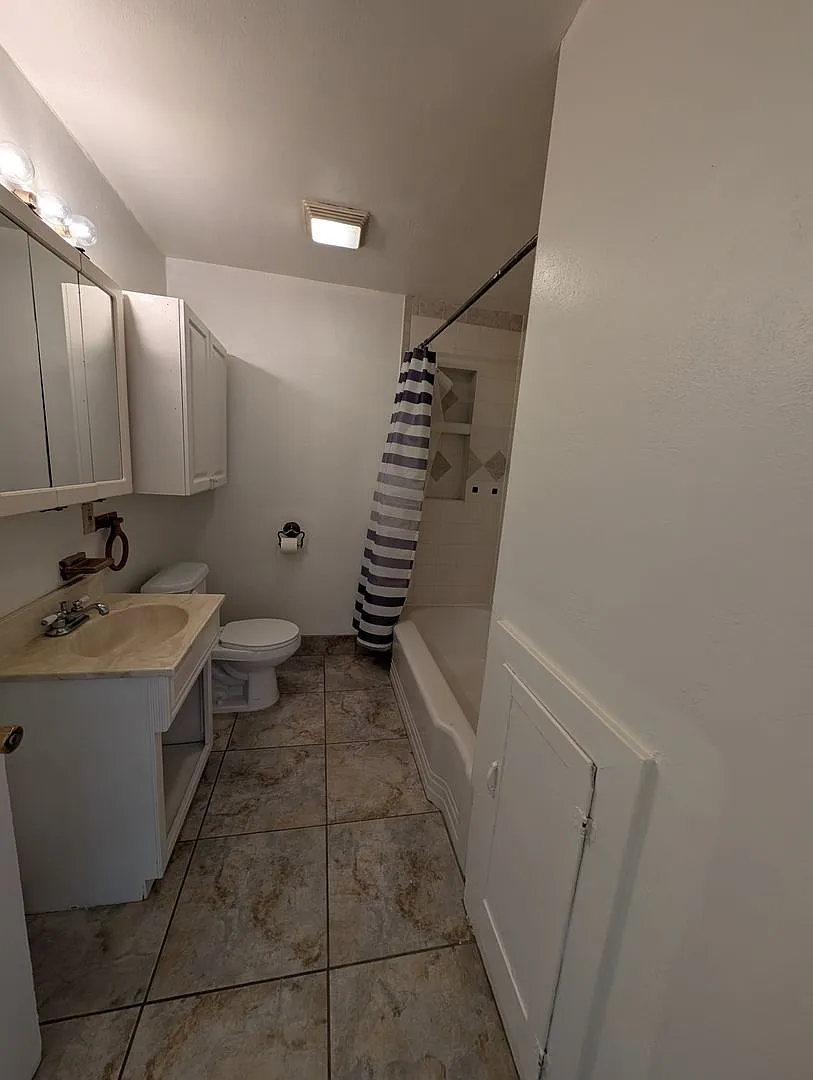 3 Bedroom 1 bath house — Photo 3