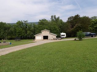 561 Main St, Pikeville, TN 37367