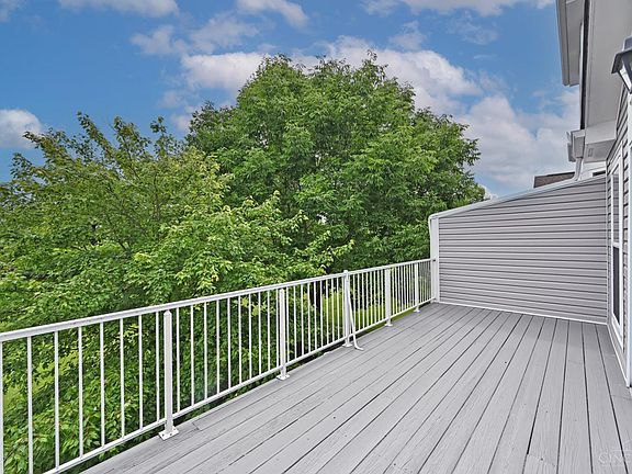 4th image of 4172 Eastvillage Dr