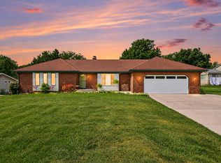 6933 Pine Edge Dr SE, Alto, MI 49302