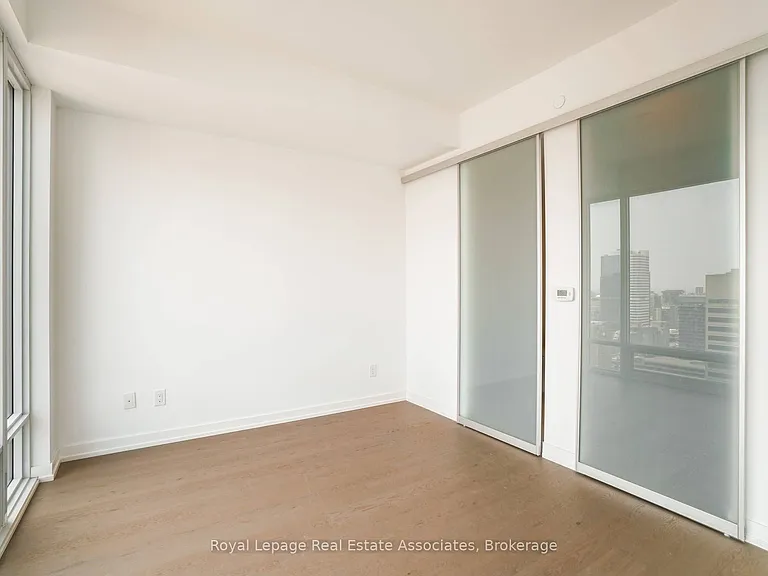 488 University Ave #2302 — Photo 22