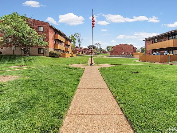 3rd image of 1190 Calley Dr APT B