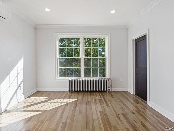4th image of 46 Elton St