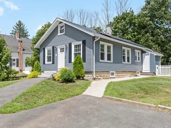 17 Spring St, West Bridgewater, MA 02379