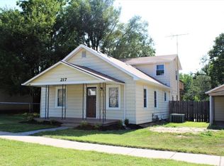 217 S Poplar St, El Dorado, KS 67042