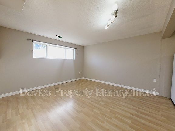 3rd image of 4724 33a Ave NW #2
