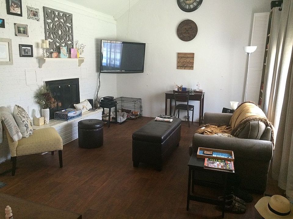 1st image of 31 Featherbed Ln